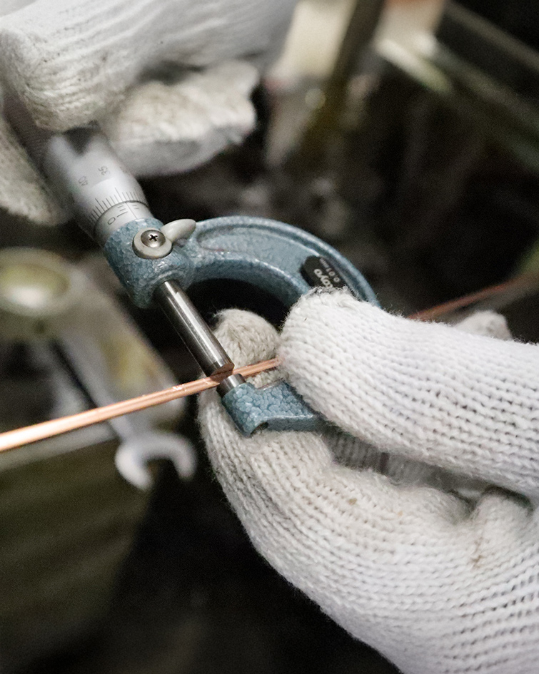 マイクロメーターでのサイズチェック